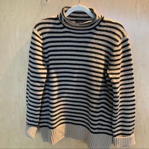 Jcrew Mock-neck sweater - size medium